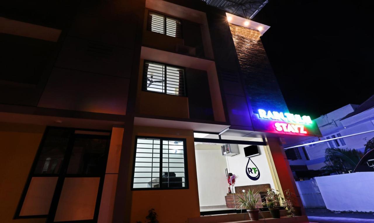 Itsy Hotels Rain Tulsi Stayz, Palarivattom Junction Kochi 외부 사진